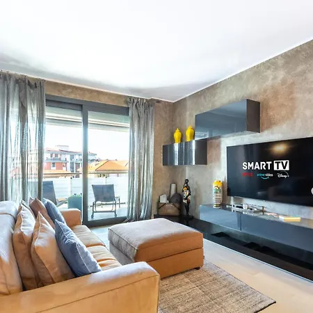 Dimora Einaudi Διαμέρισμα